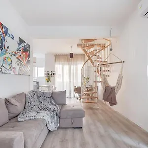 https://cozy-appartament-1-min-from-new-mm4-argonne.it-lombardy.com